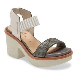 Naked Feet Basalt Platform Sandals Womens Size 6.5